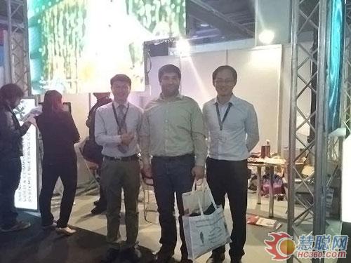 康佳视讯新品引爆德国法兰克福PLS展会