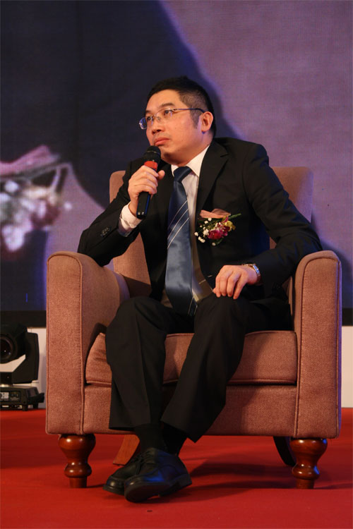 2013年LED屏高峰论坛：专家企业领导把脉行业发展