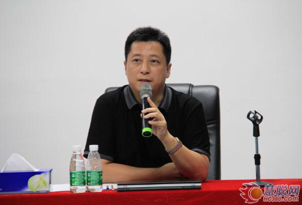 拓宽思路 同心合力——雷曼光电第三期“总裁开讲”