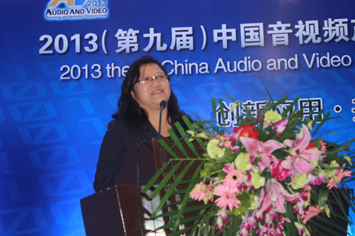 利亚德研发经理朱保华：小间距不和家用电视竞争