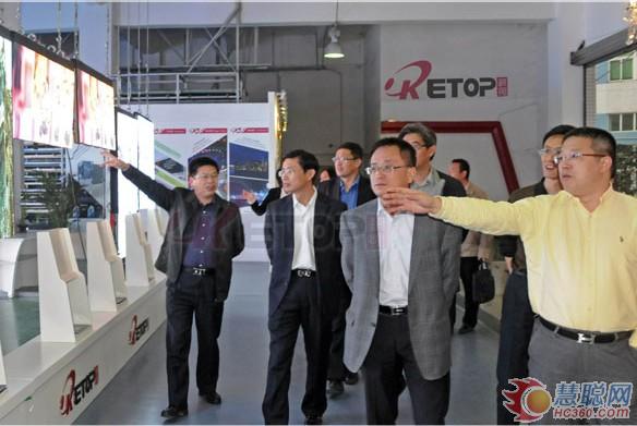 蚌埠市领导莅临锐拓显示参观考察