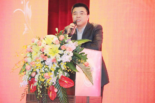 喜迎2014 慧聪LED屏网携精英企业马上送祝福