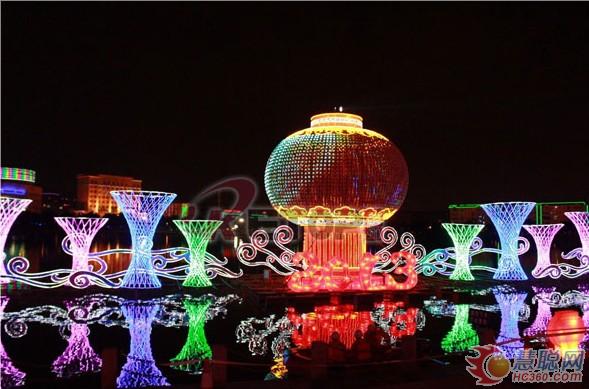 锐拓户外全彩LED显示屏呈现绝美中秋佳节夜 锐拓户外全彩LED显示屏呈现绝美中秋佳节夜