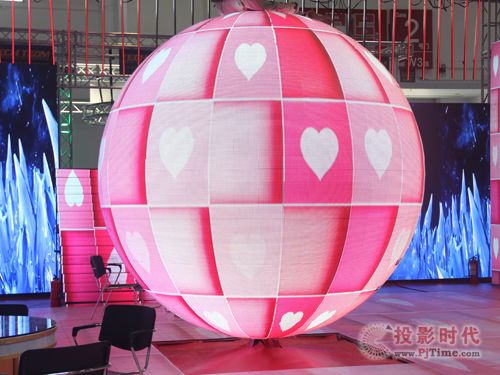 PALM展，华奥视美上演LED显示创意秀