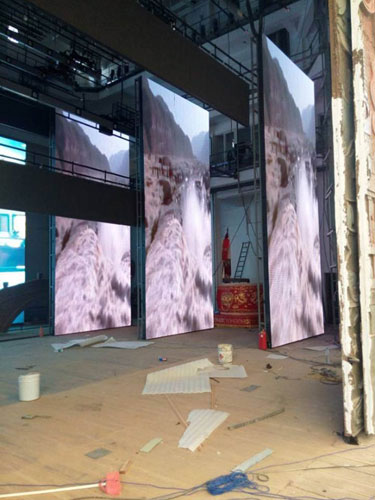 拼搏不息 中祥打造珠海圆明新园460平米LED屏项目