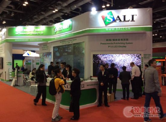 三思小间距全彩LED显示屏亮相InfoComm展