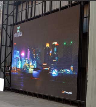 中祥发力海外市场 P10户外LED显示屏现芬兰 中祥发力海外市场 P10户外LED显示屏现芬兰