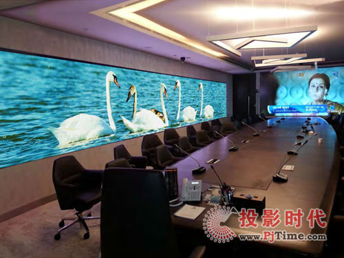 小间距LED显示屏点亮台达InfoComm展位