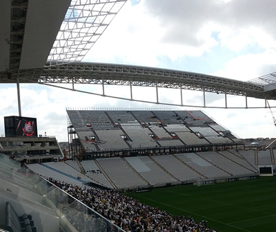 易事达LED屏完美播放效果 获世界杯主办方好评 易事达LED屏完美播放效果 获世界杯主办方好评