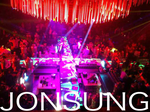 天阙酒吧——中祥创新LED地砖屏打造中国西部最豪华阵容