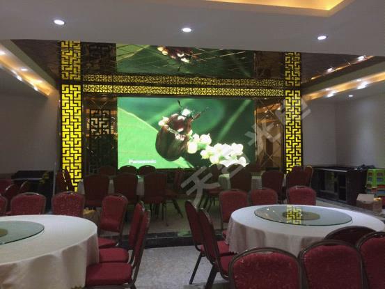 天合光电P5高清全彩屏点亮东莞长安潇湘华府