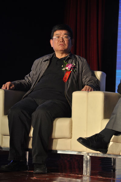 高峰论坛：小间距未来方向在户外传媒？