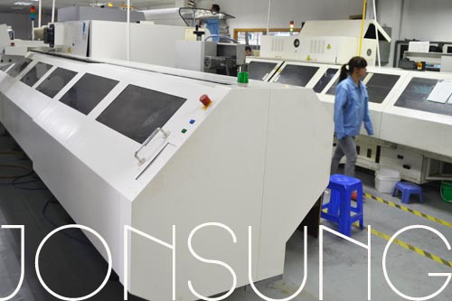 中祥创新重金购生产设备 全面加速LED显示屏生产