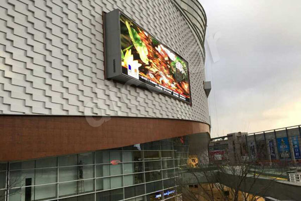 平安圣诞狂欢日 德彩LED显示屏“添彩”大连