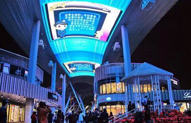 LED显示屏哪家最大？请看世界七大LED显示屏奇观