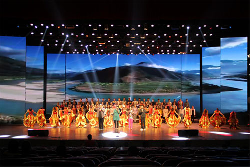 强力巨彩助力河南周口师范学院唯美舞台