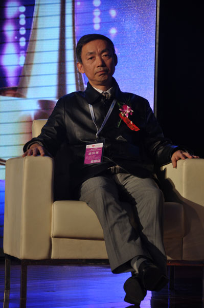 高峰论坛：小间距未来方向在户外传媒？