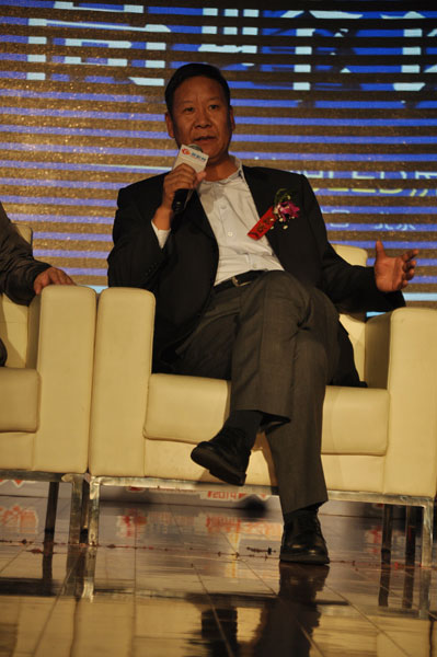 高峰论坛：小间距未来方向在户外传媒？