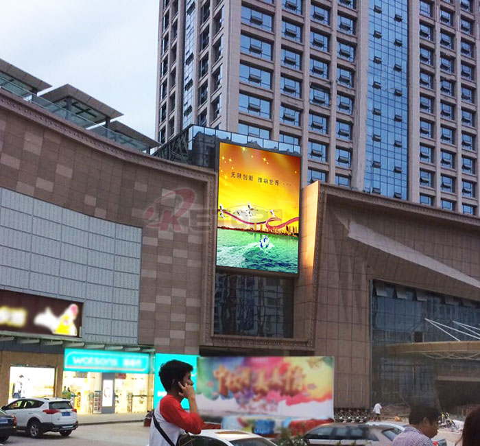 锐拓显示户外LED显示屏闪耀湖北恩施