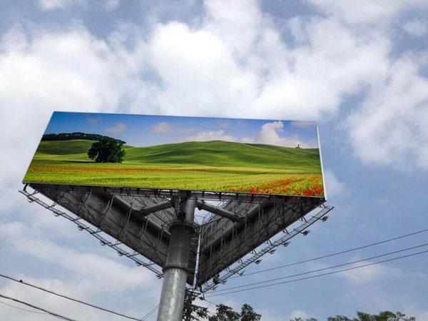 德彩P16广告大屏打造福建水头镇新地标