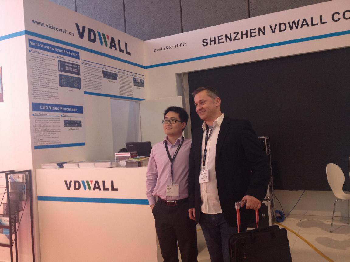 唯奥视讯完美亮相荷兰ISE展 样机展会上售罄