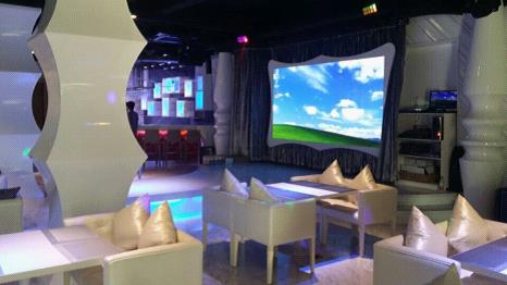 联骏光电144寸超级大LED电视“妆”点于福州娆丽名媛汇