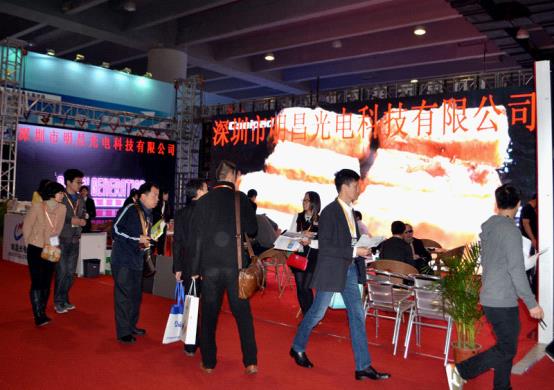 明昌光电高性价比表贴产品闪耀ISLE展 2015向户外表贴再发力