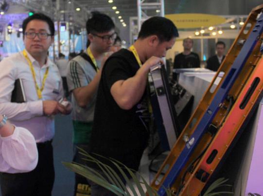 德彩M1舞台租赁屏GETShow展秀出清晰好色彩