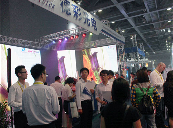 德彩M1舞台租赁屏GETShow展秀出清晰好色彩