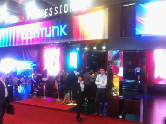 雷凌显示创意无限 广州ISLE展万人瞩目