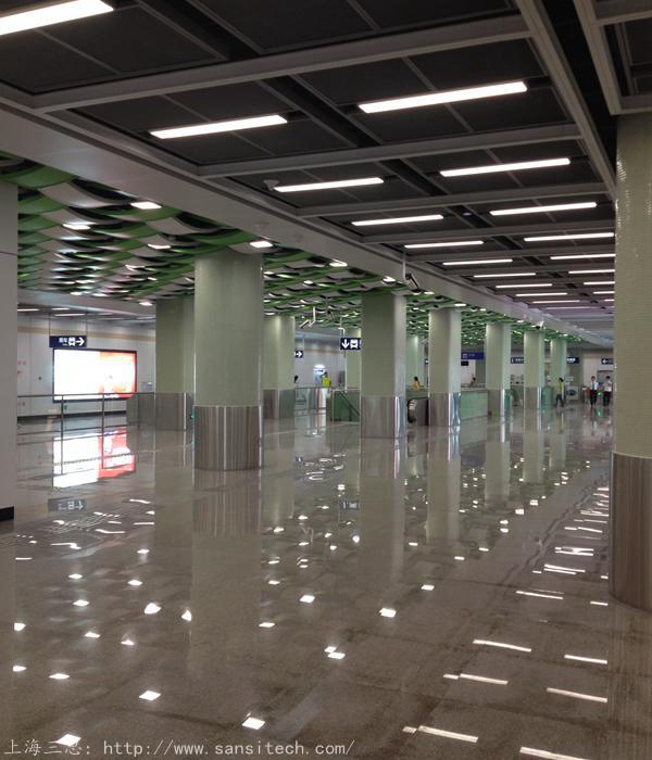 上海三思LED灯点亮南京地铁10号线 已完美运行半年