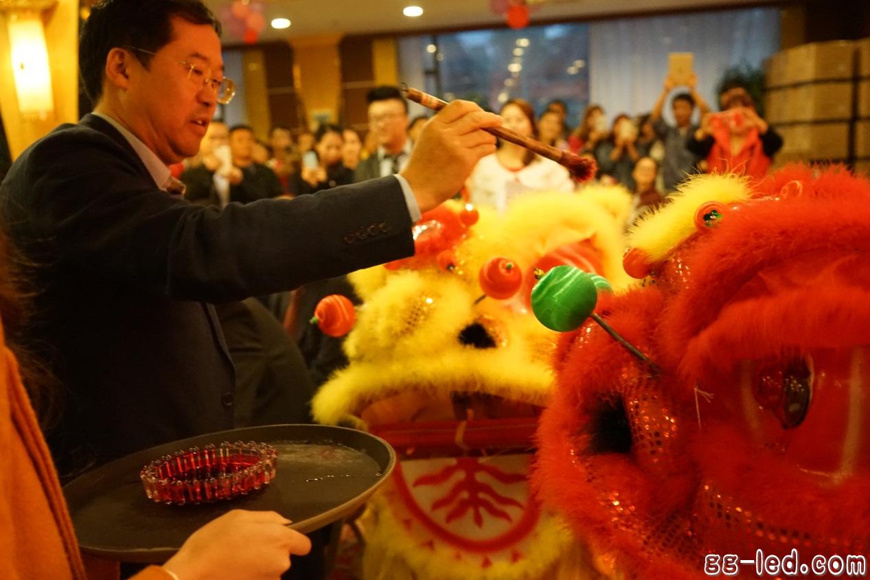 利亚德：加强海外投资和并购 推动业绩再上升