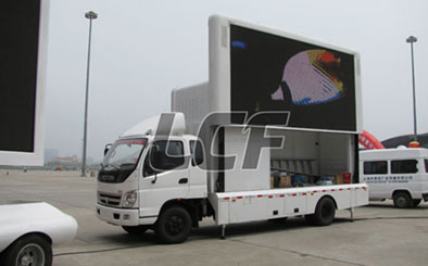 如果我有一辆车 我想安装一块LED车载屏