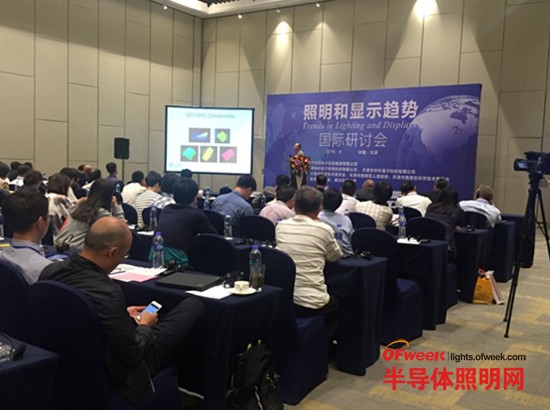 最“色”曲面电视来袭 量子点LED将成行业新标签