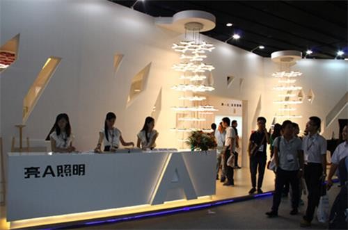 【组图】2015光亚展 企业展馆设计怎就比去年低调了？