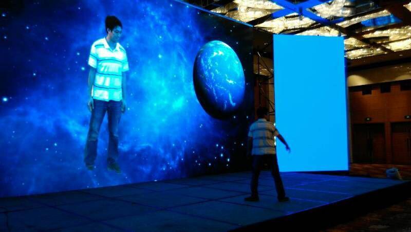 齐普光电全球首款交互式LED显示屏引爆中国户外传播大会