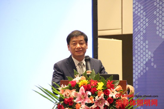 最“色”曲面电视来袭 量子点LED将成行业新标签