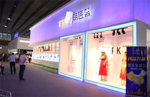 【组图】2015光亚展 企业展馆设计怎就比去年低调了？