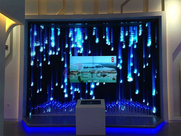 锐拓显示亮彩蚌埠城乡规划 400㎡户内全彩LED显示屏成功点亮