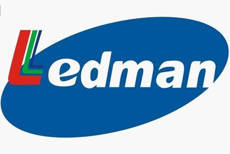 年中报不仅是晒成绩：聚焦六大LED显示屏上市企业如何自我剖析