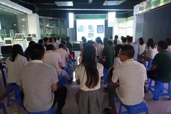 齐普光电第三代简易黑金刚LED显示屏新品发布