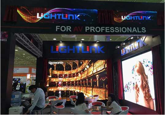 2015雷凌风靡韩国KOBA展 舞台租赁LED屏力压群雄