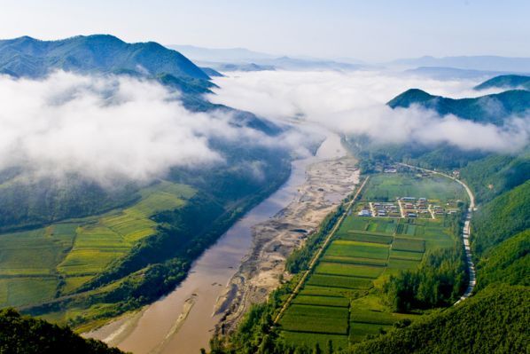 一条“玉带”连六国 上海三思耀东北