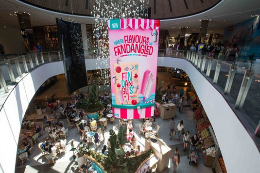 澳洲昆士兰最大商场安装弧形LED显示屏