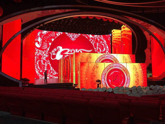 承载猴年央视春晚恢弘华美 摩西尔的荣耀与骄傲 承载猴年央视春晚恢弘华美 摩西尔的荣耀与骄傲