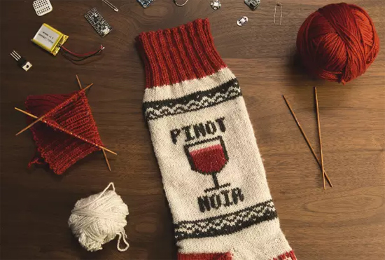 美国最大影片租赁商推出智能袜子 LED材料助力智能DIY