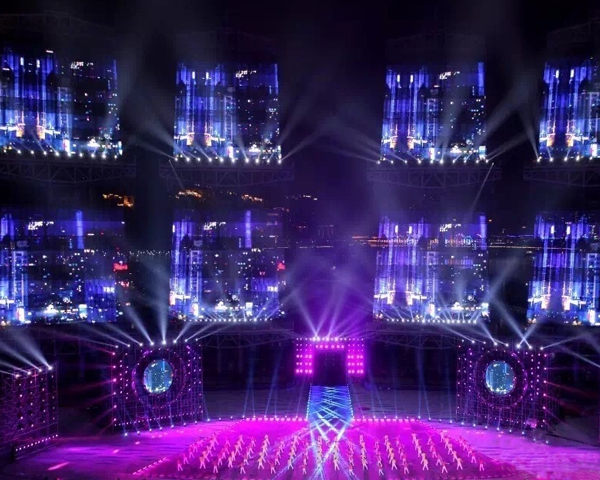 好屏配宝马 雷凌助阵“弘马2015汗血宝马盛典”