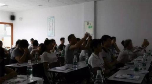 唯奥视讯、灵星雨助阵“LED显示屏行业培训课堂”