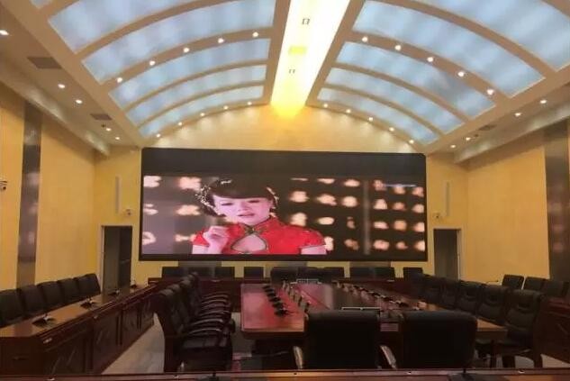 驱动IC能为小间距LED显示屏解决三个问题