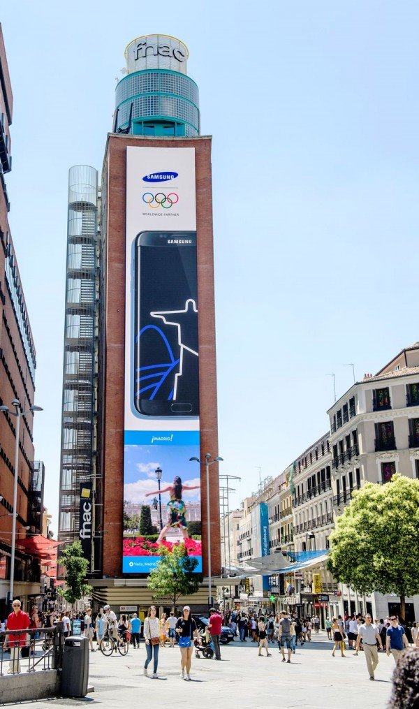 222平方米！三星首块P6超尺寸LED屏幕亮相西班牙